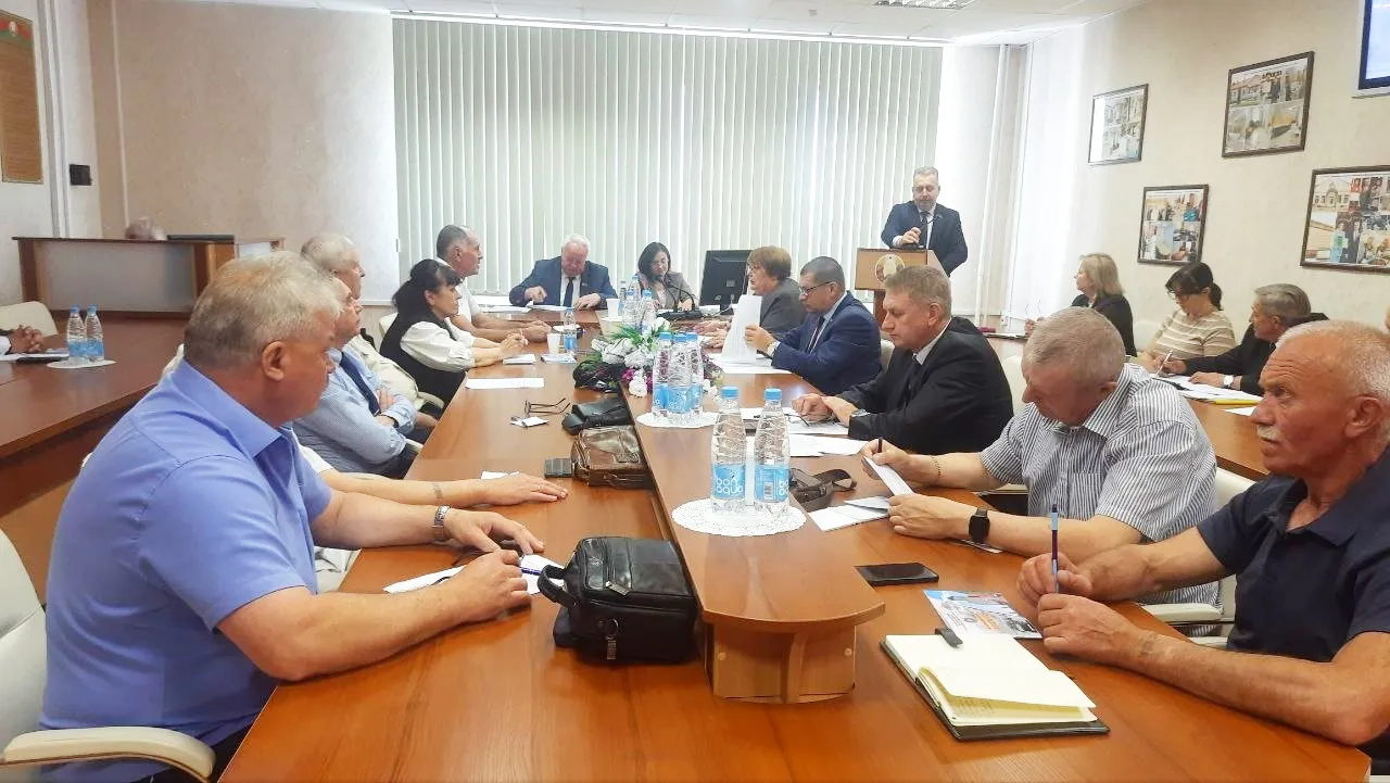 В Гомеле говорили о льготах и социальных гарантиях, предусмотренных для ветеранов боевых действий, семей погибших и инвалидов